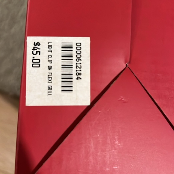 Never used_ Sur La Table _ Flexible Clip-on Grill Light - Picture 3 of 3